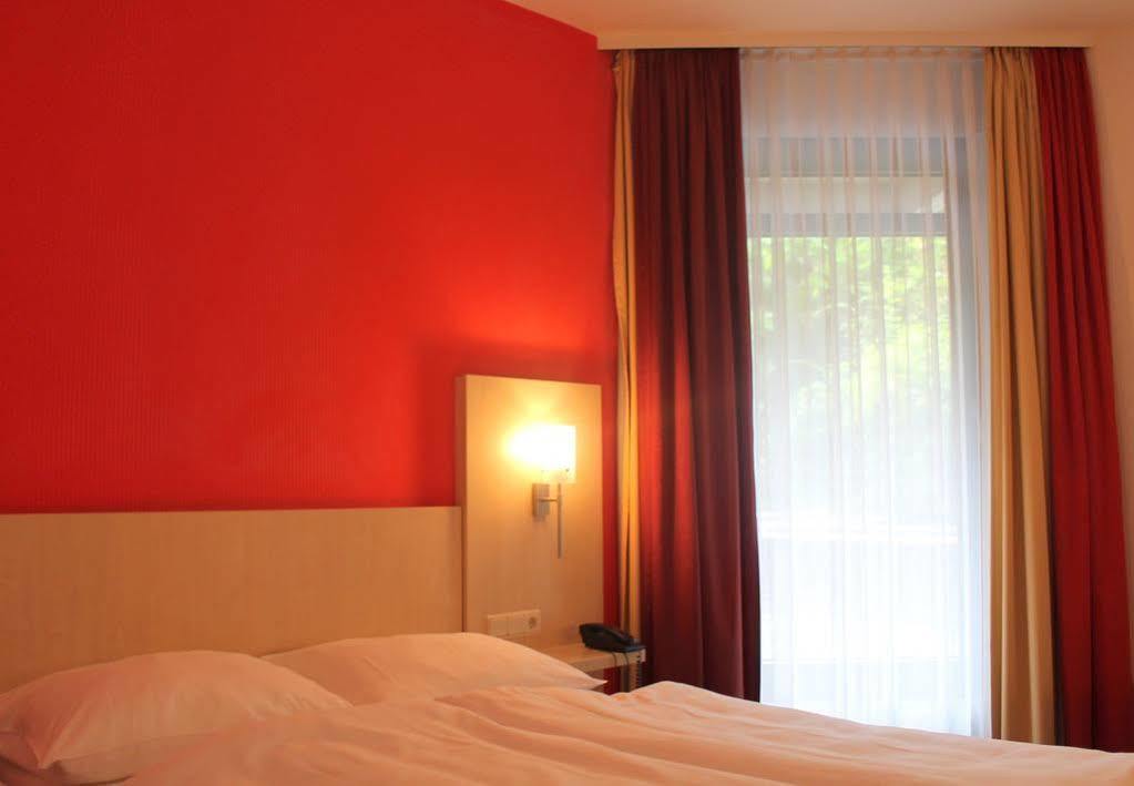 Tante Alma'S Bonner Hotel ภายนอก รูปภาพ